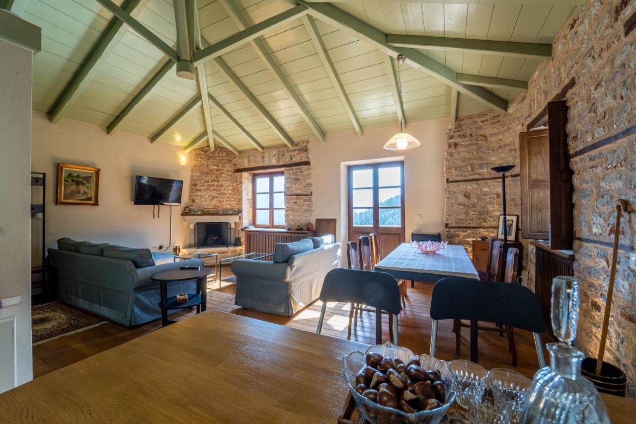 Maisonette Korfes-Κορφές-Μ Δύο Αυτόνομοι Όρoφοι Της Βίλας Κορφές Για Οικογένειες Και Μικρές Παρέες Karpenísion Eksteriør bilde