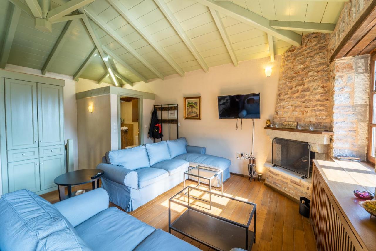 Maisonette Korfes-Κορφές-Μ Δύο Αυτόνομοι Όρoφοι Της Βίλας Κορφές Για Οικογένειες Και Μικρές Παρέες Karpenísion Eksteriør bilde